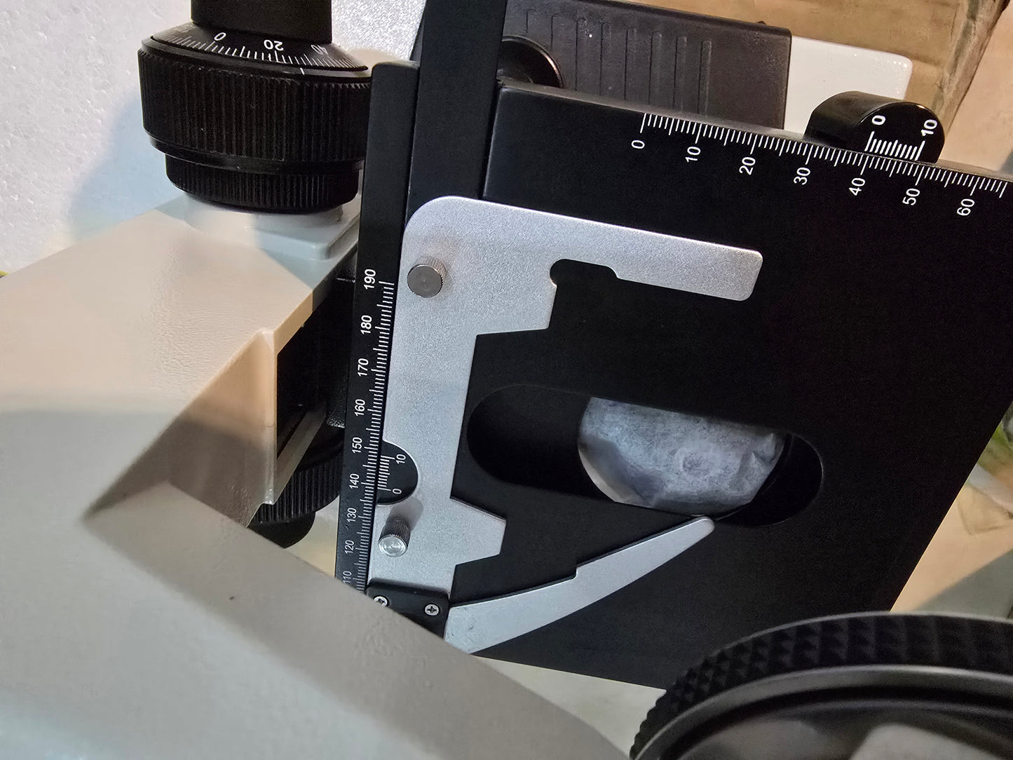 Microscopio omax trinocular M837L