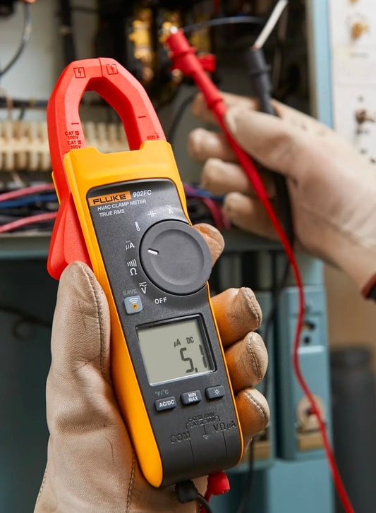 Pinza amperimétrica Fluke 902 FC de verdadero valor eficaz para sistemas de calefacción, ventilación y aire acondicionado