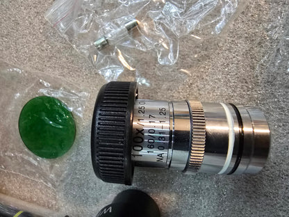 Microscopio omax trinocular M837L