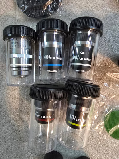 Microscopio omax trinocular M837L