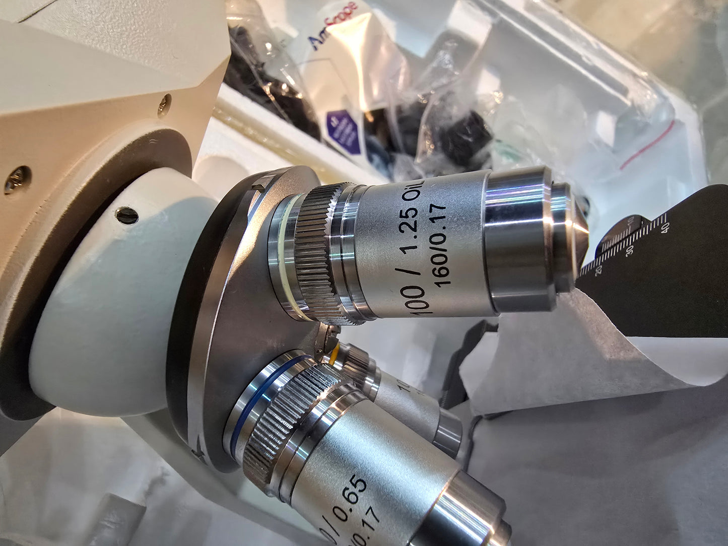 Microscopio compuesto trinocular serie OMAX M83EZ